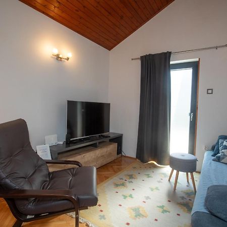 Apartmani Nena I Branko Premantura Eksteriør billede