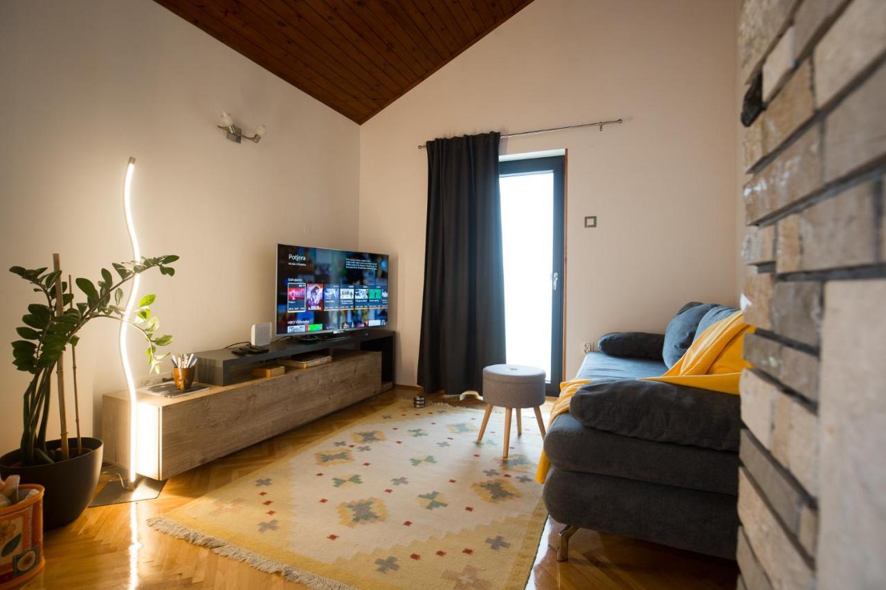 Apartmani Nena I Branko Premantura Eksteriør billede