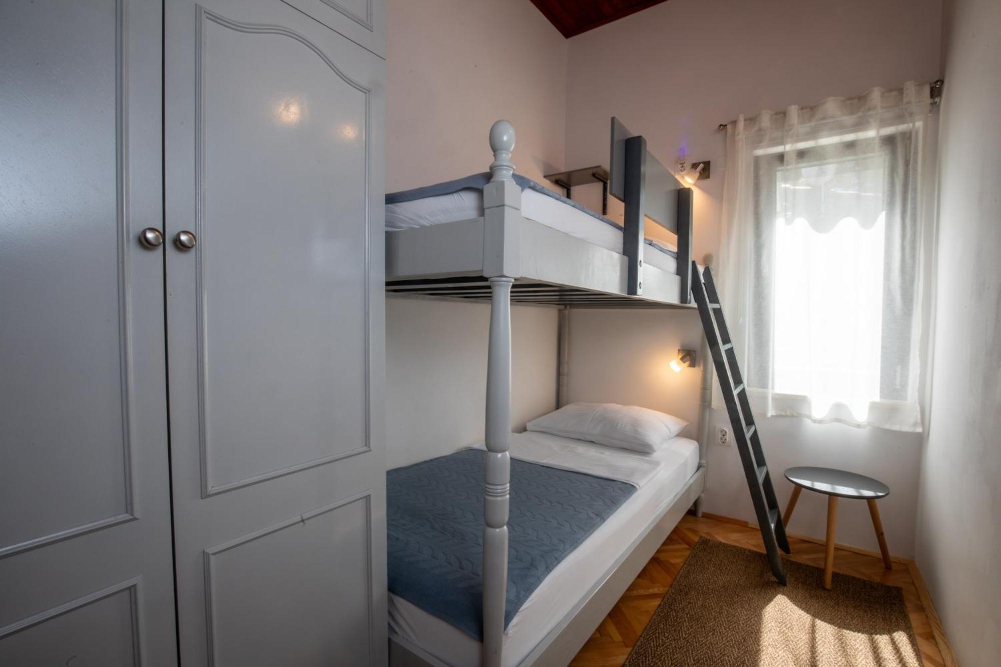 Apartmani Nena I Branko Premantura Eksteriør billede